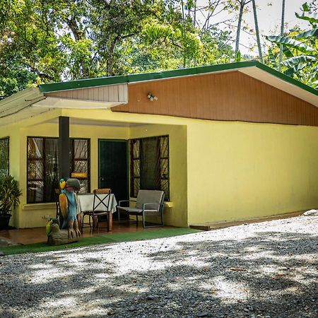 Casa Tucanes Manuel Antonio Buitenkant foto