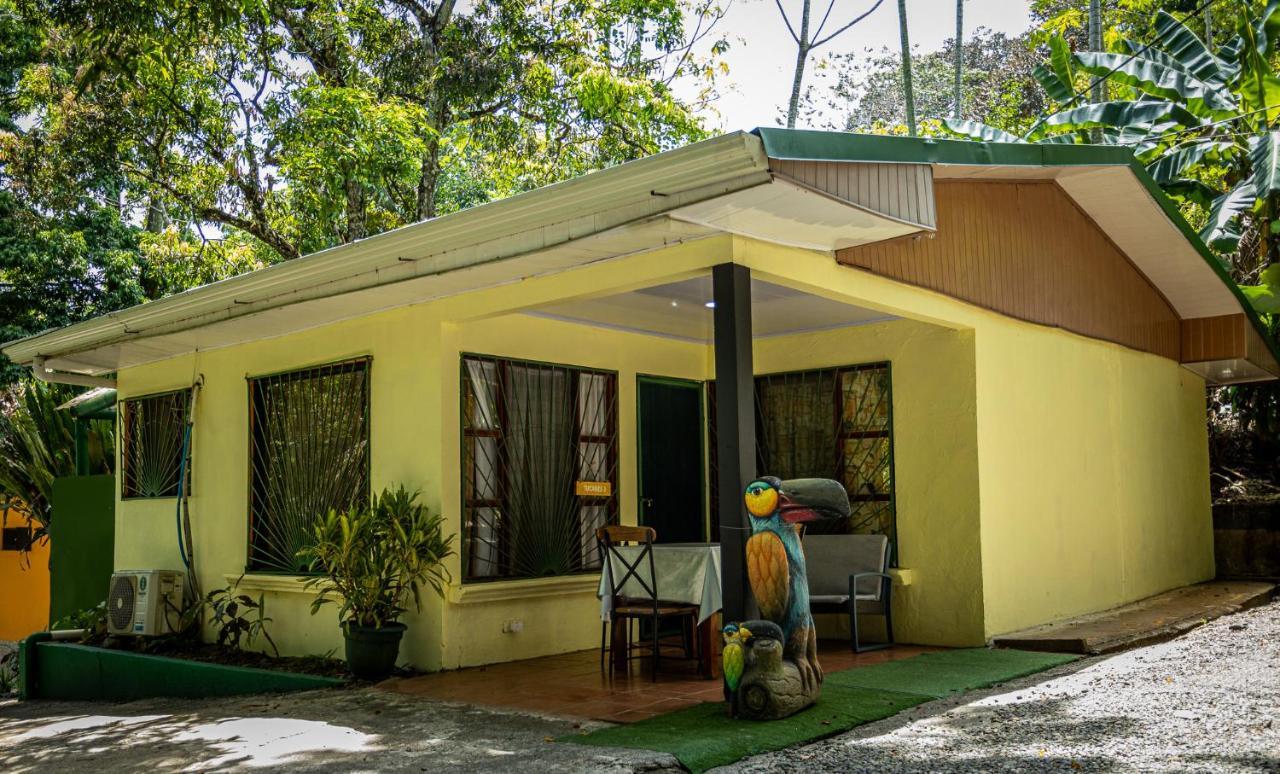 Casa Tucanes Manuel Antonio Buitenkant foto