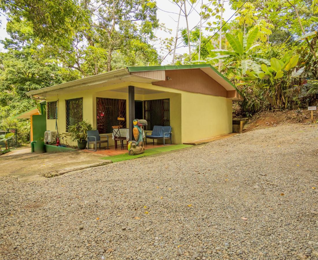 Casa Tucanes Manuel Antonio Buitenkant foto