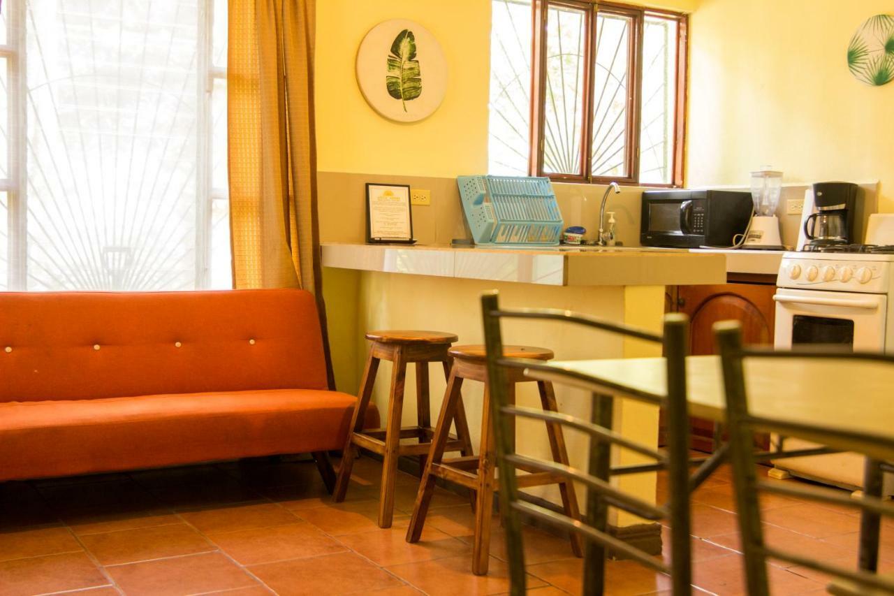 Casa Tucanes Manuel Antonio Buitenkant foto
